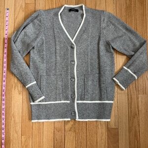 Gray w/ white trim v-neck cardigan